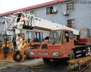 中聯(lián)-浦沅25噸汽車起重機(jī)